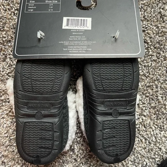 5/$25 Nwt Lucky Brand Toddler Slippers Sz 9-10 - Picture 2 of 3
